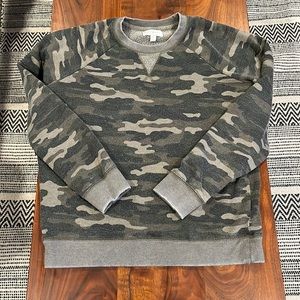 Lucky brand camo pull over sweat shirt